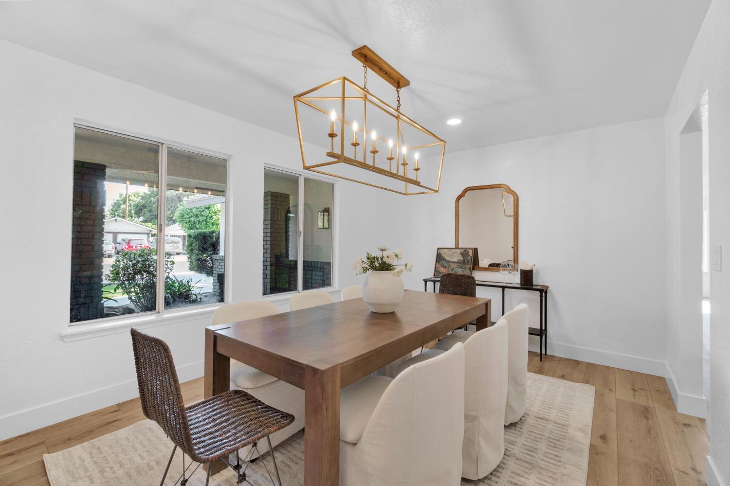 604 W Ellery Ave, Clovis, CA 93612