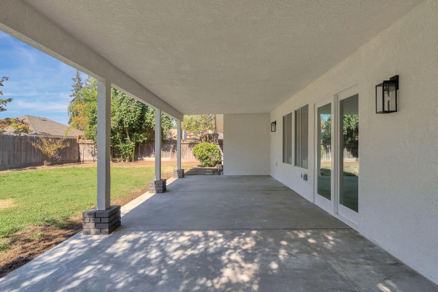 604 W Ellery Ave, Clovis, CA 93612