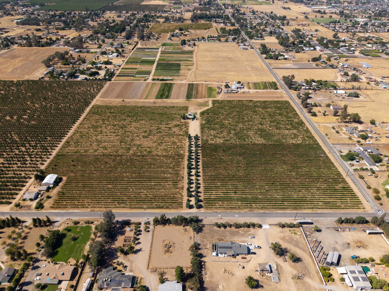 6124 W Olive Ave, Fresno, CA 93723