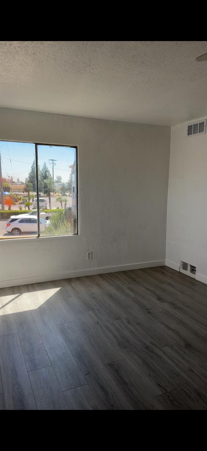 1657 Cypress Way, Merced, CA 95341