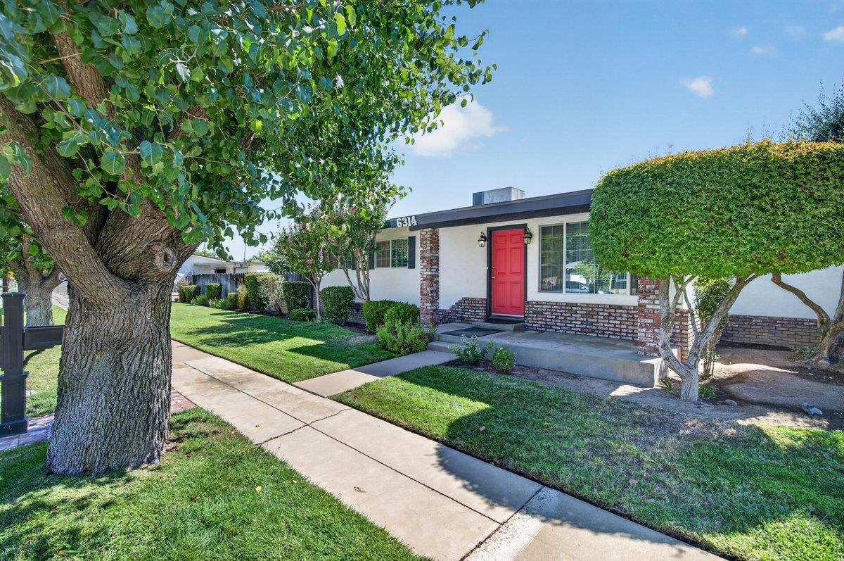 6314 N Glenn Ave, Fresno, CA 93704