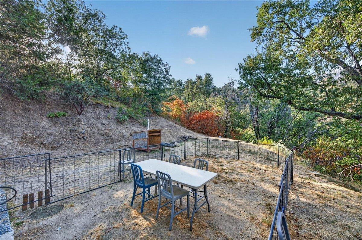 33412 Linson Rd, Tollhouse, CA 93667
