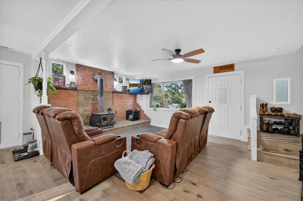 33412 Linson Rd, Tollhouse, CA 93667