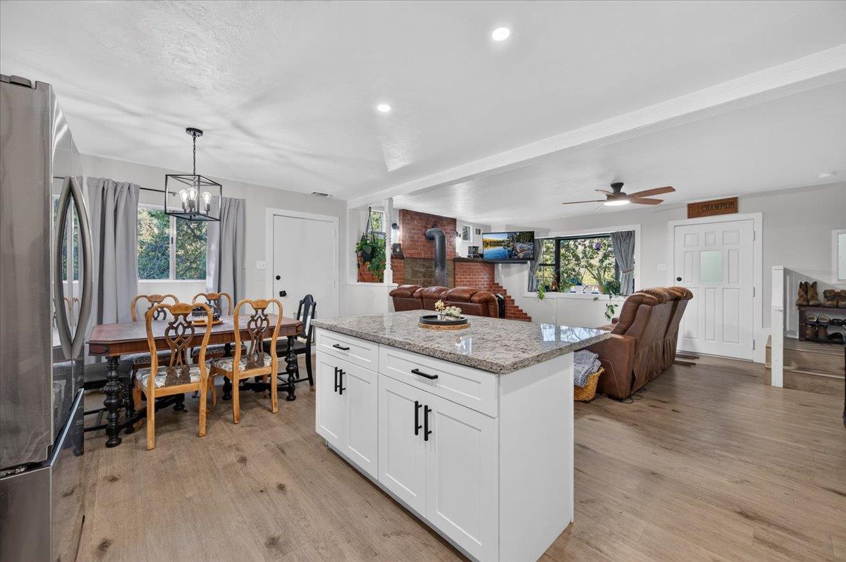 33412 Linson Rd, Tollhouse, CA 93667