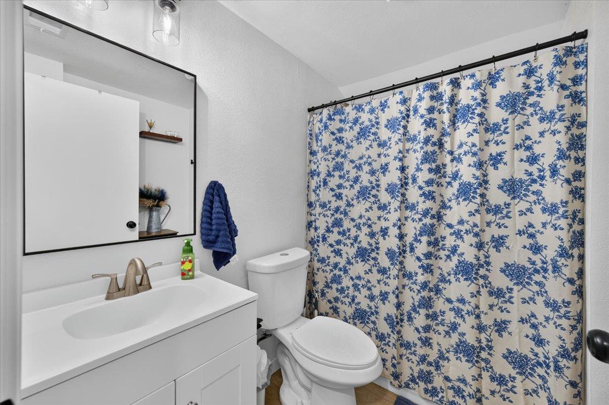 33412 Linson Rd, Tollhouse, CA 93667