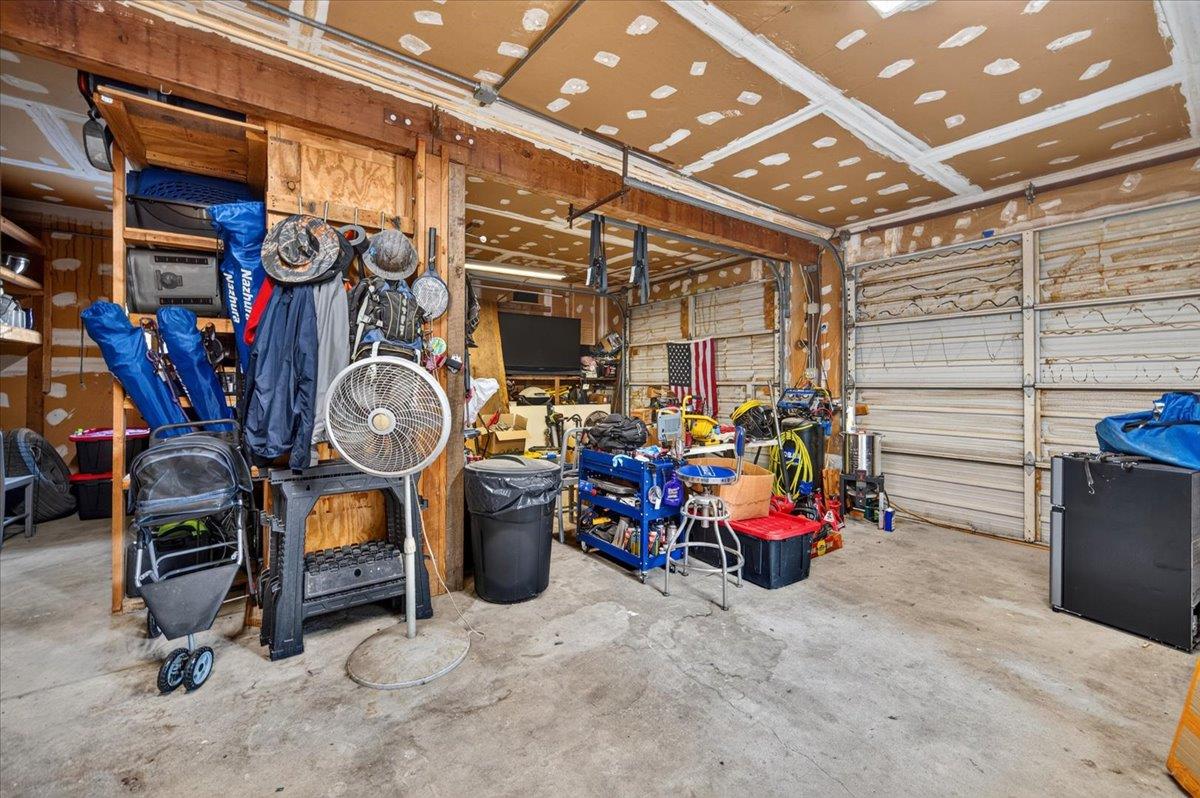 33412 Linson Rd, Tollhouse, CA 93667
