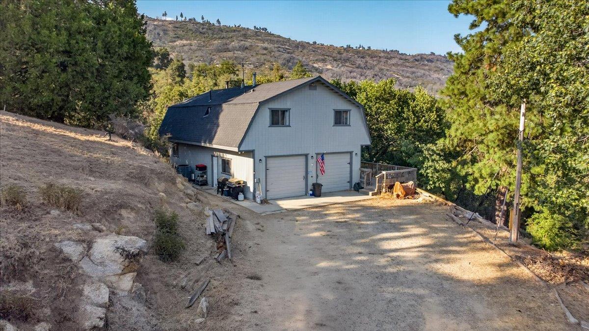 33412 Linson Rd, Tollhouse, CA 93667