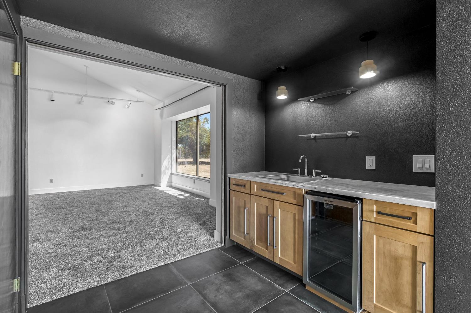 248 S Quality Ave, Sanger, CA 93657