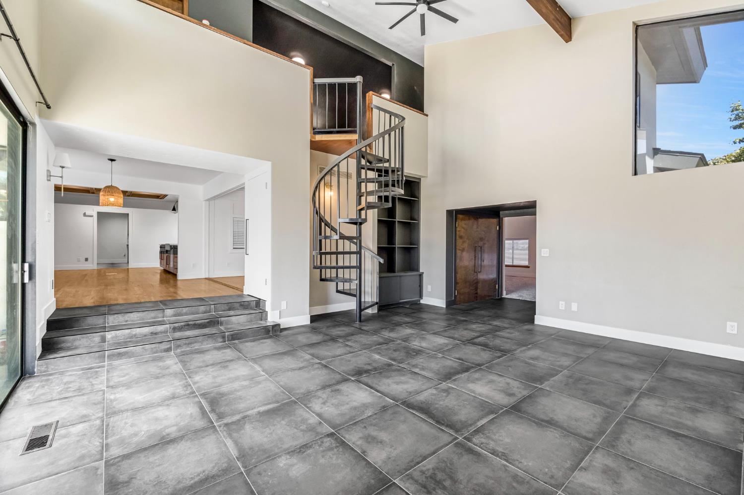 248 S Quality Ave, Sanger, CA 93657
