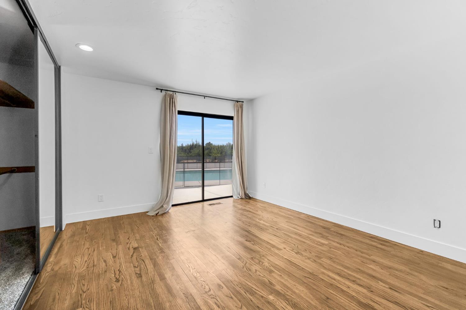 248 S Quality Ave, Sanger, CA 93657