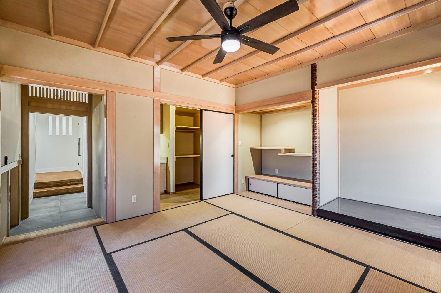 248 S Quality Ave, Sanger, CA 93657