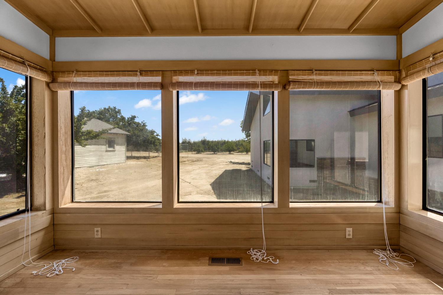 248 S Quality Ave, Sanger, CA 93657