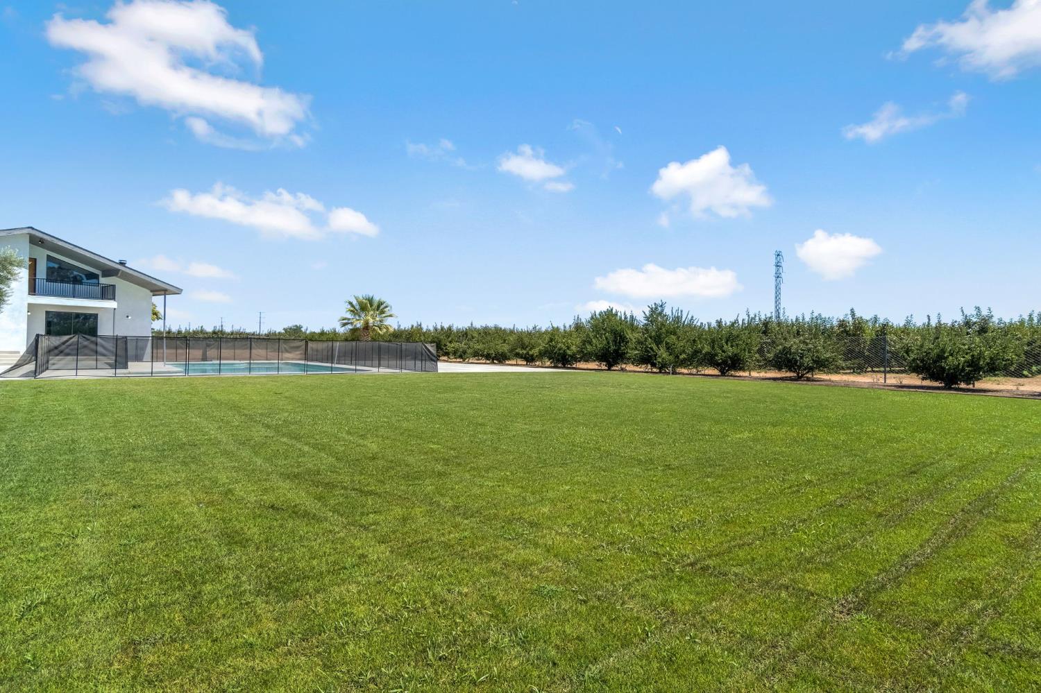 248 S Quality Ave, Sanger, CA 93657