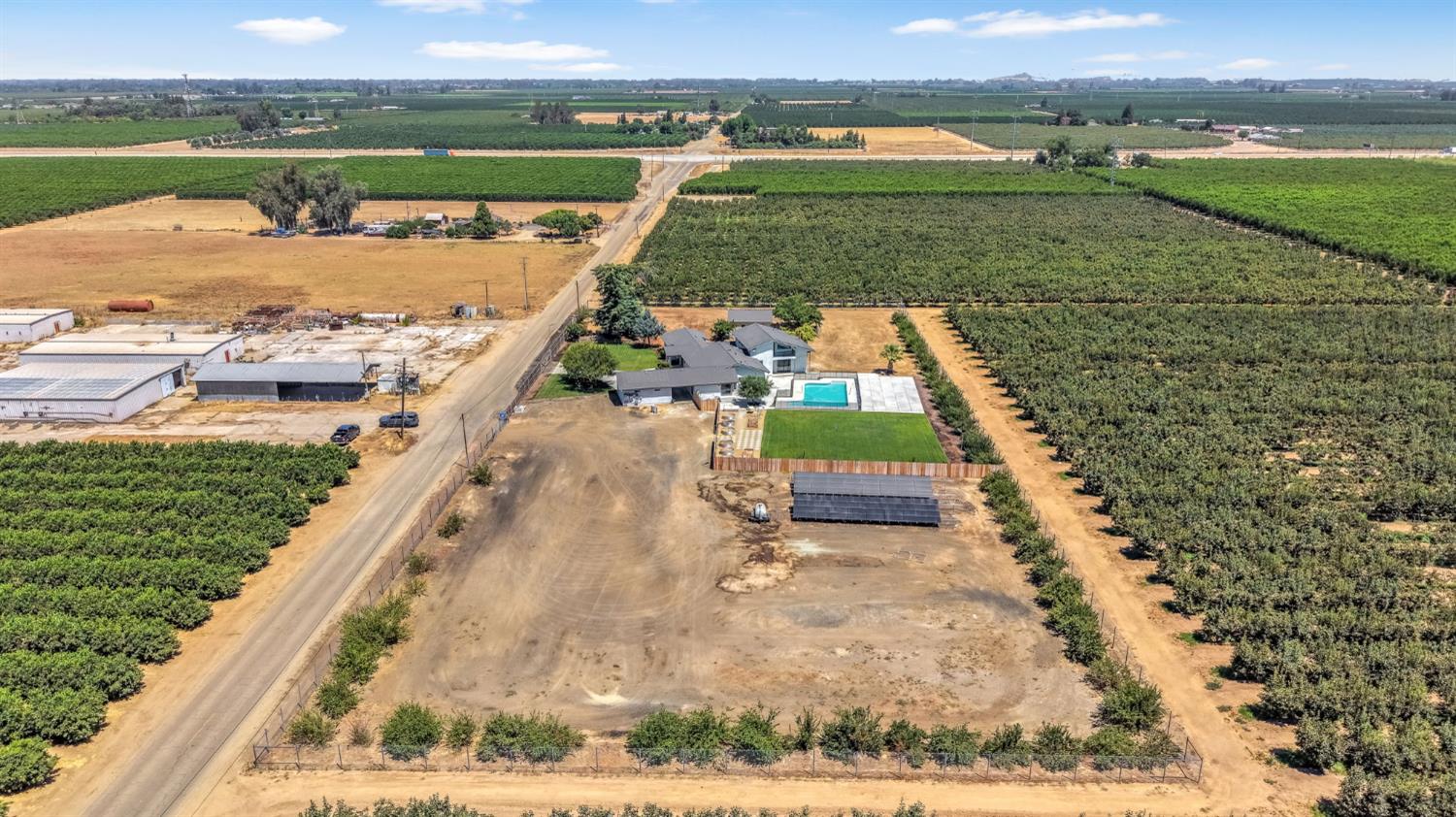 248 S Quality Ave, Sanger, CA 93657