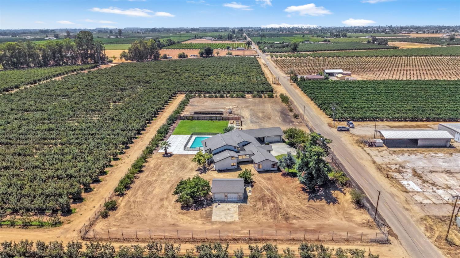 248 S Quality Ave, Sanger, CA 93657