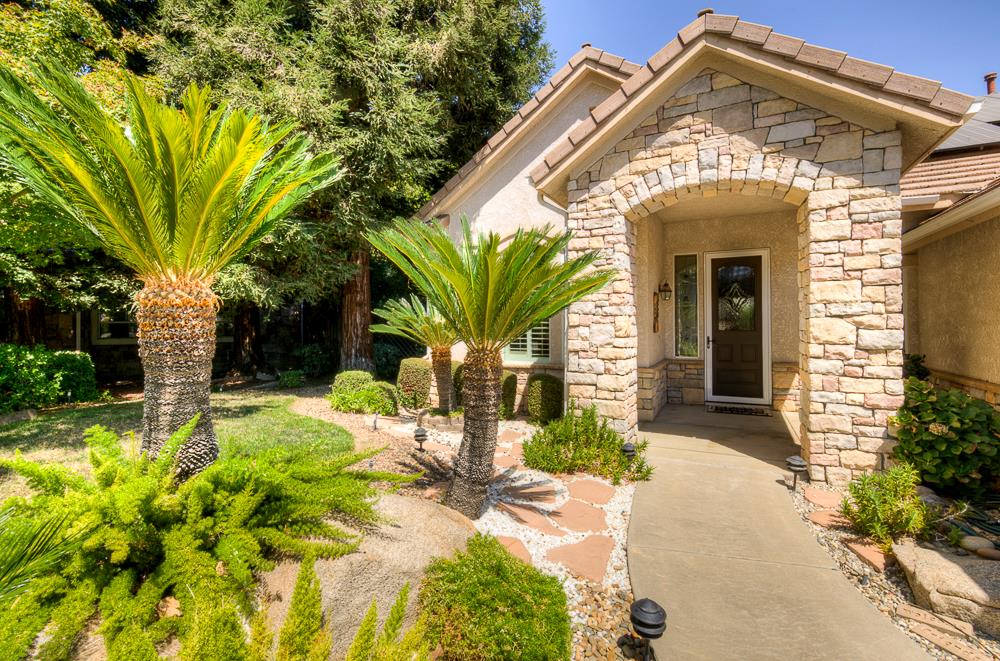 2855 Richert Ave, Clovis, CA 93611