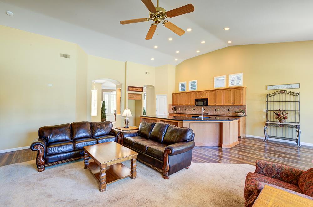 2855 Richert Ave, Clovis, CA 93611