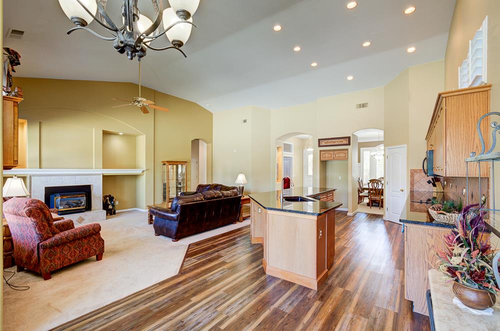 2855 Richert Ave, Clovis, CA 93611