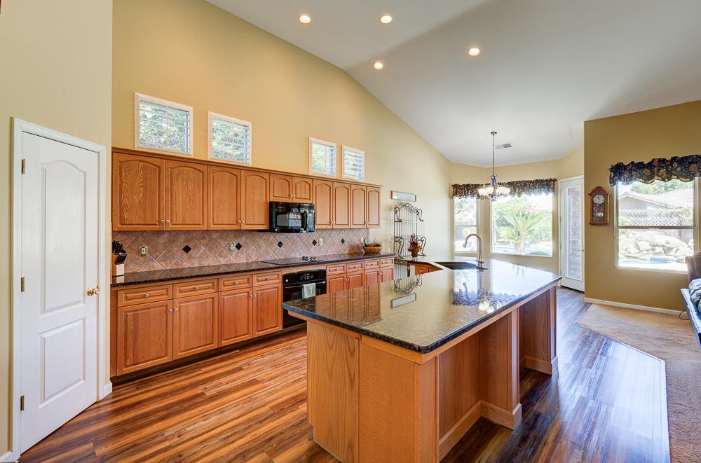 2855 Richert Ave, Clovis, CA 93611