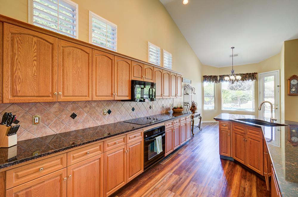 2855 Richert Ave, Clovis, CA 93611