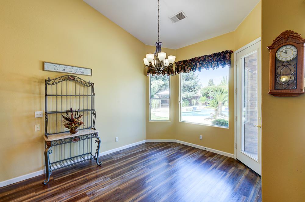 2855 Richert Ave, Clovis, CA 93611