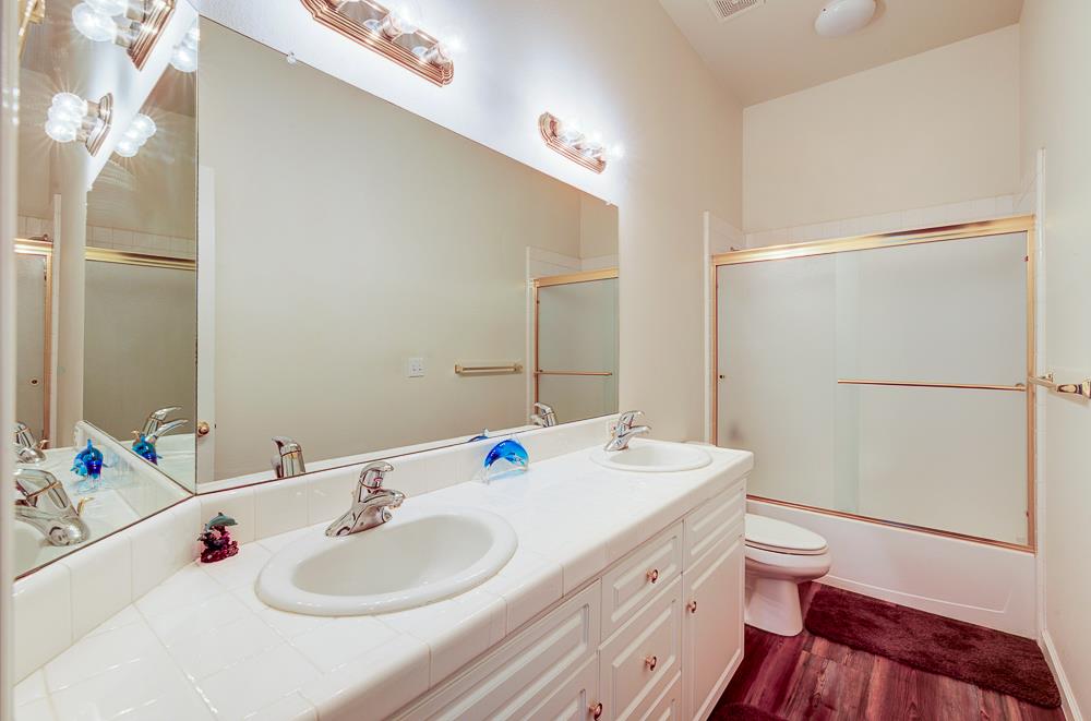2855 Richert Ave, Clovis, CA 93611