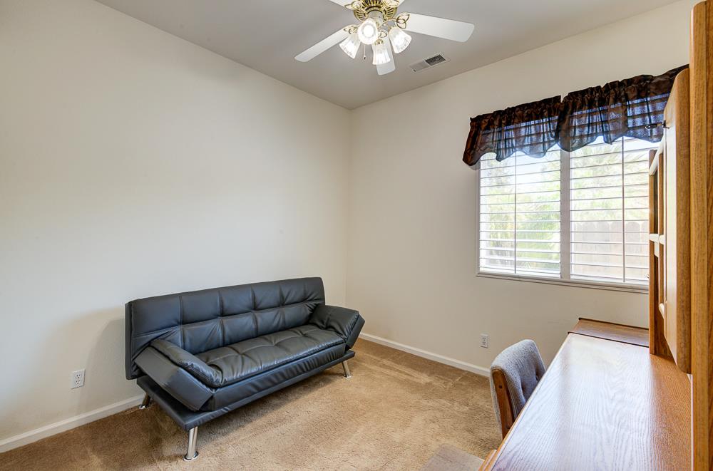 2855 Richert Ave, Clovis, CA 93611