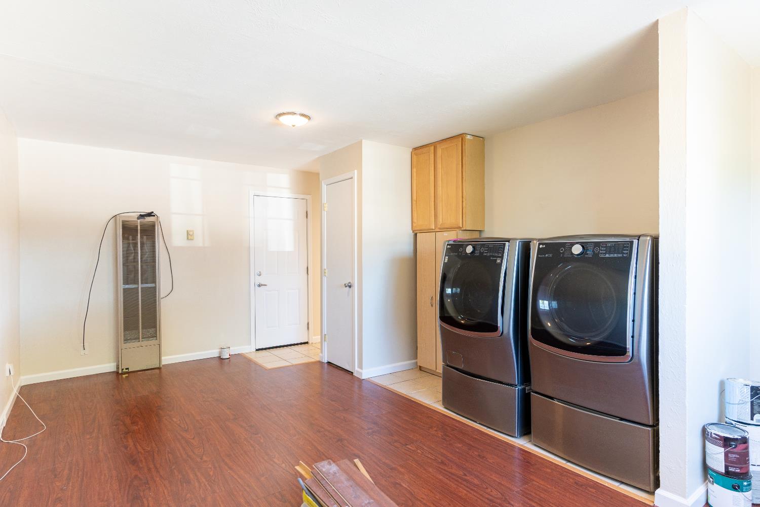 609 College Ave, Coalinga, CA 93210