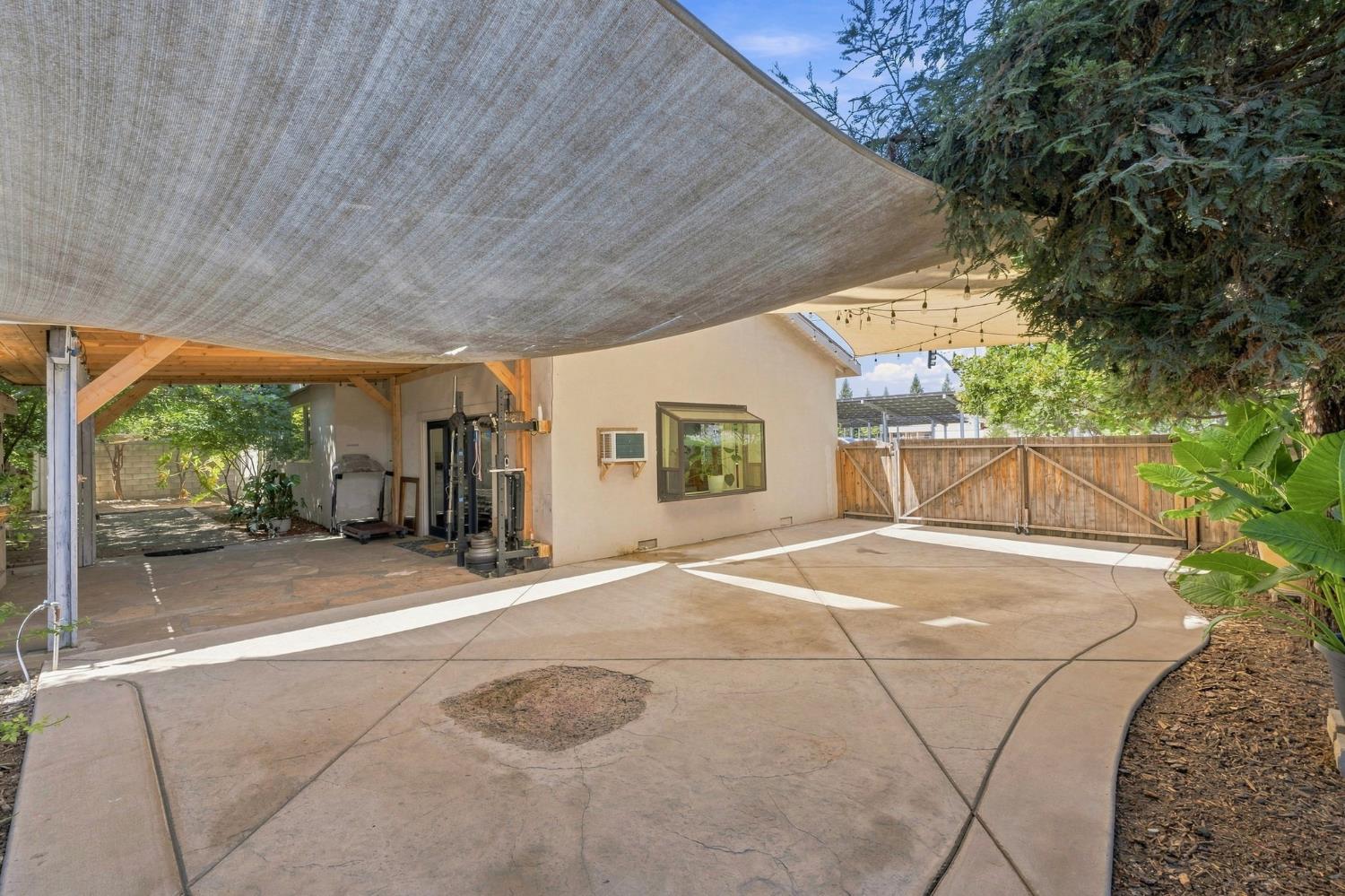 1338 N Mooney Blvd, Visalia, CA 93291