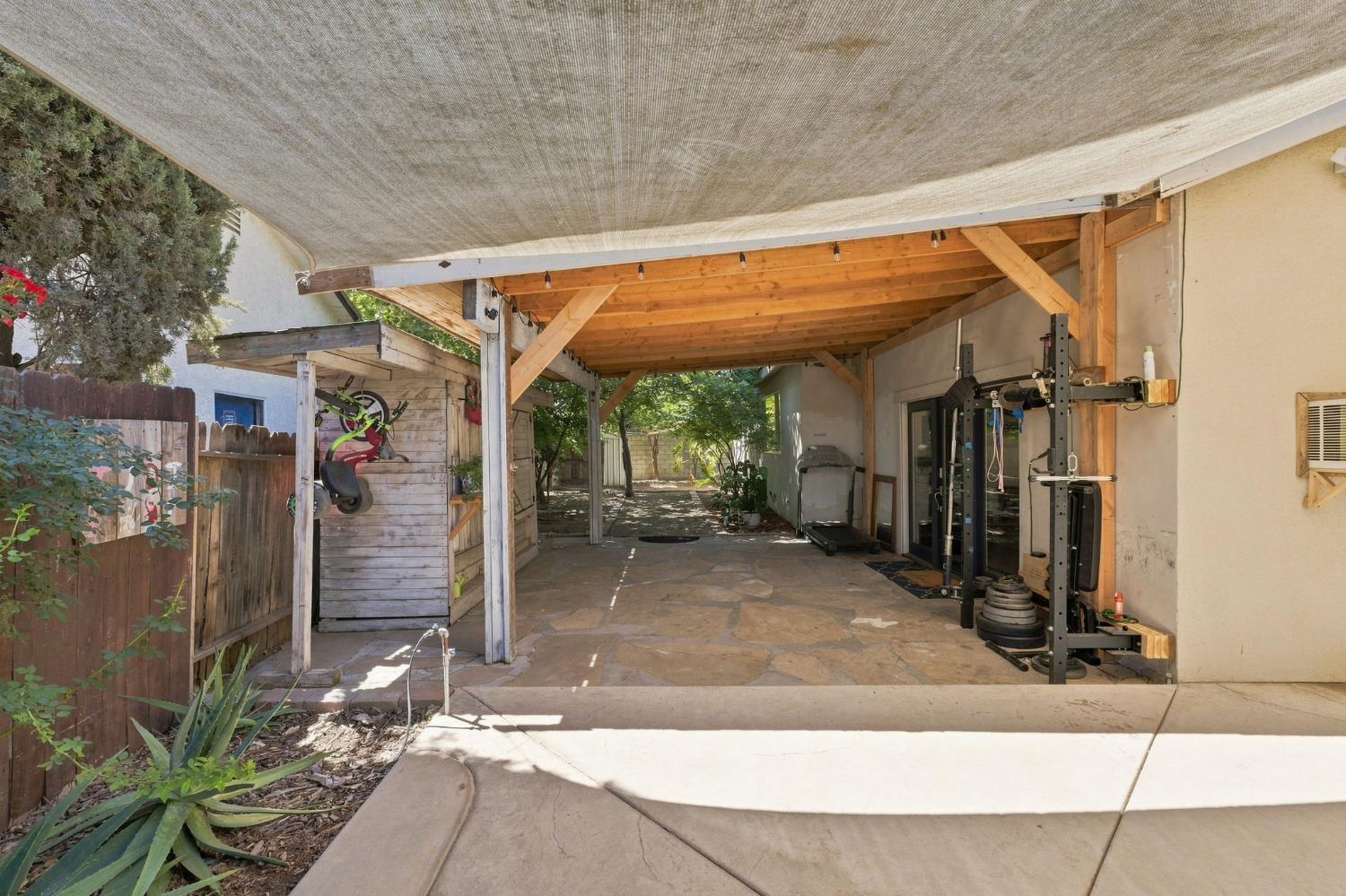 1338 N Mooney Blvd, Visalia, CA 93291