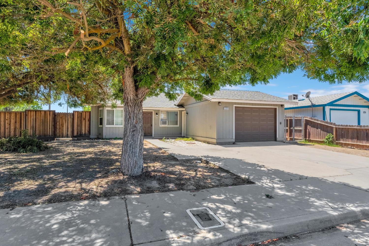 12511 A, Biola, CA 93606