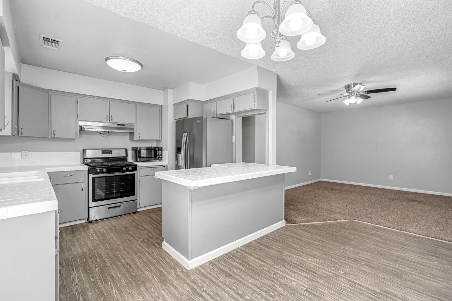 12511 A, Biola, CA 93606