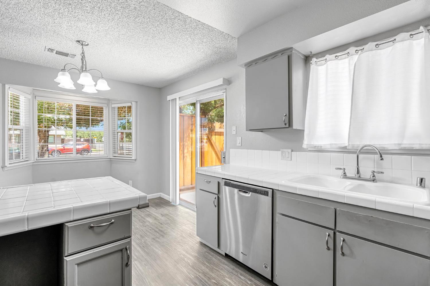 12511 A, Biola, CA 93606