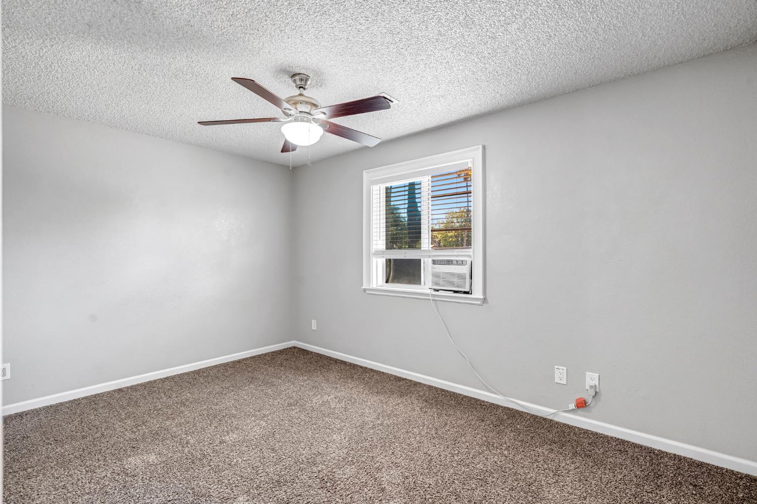 12511 A, Biola, CA 93606