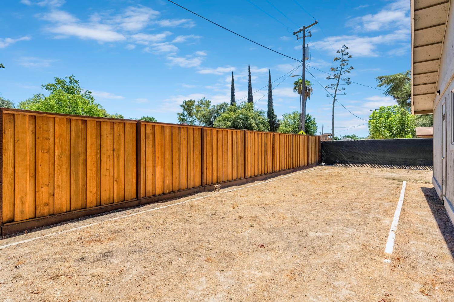 12511 A, Biola, CA 93606