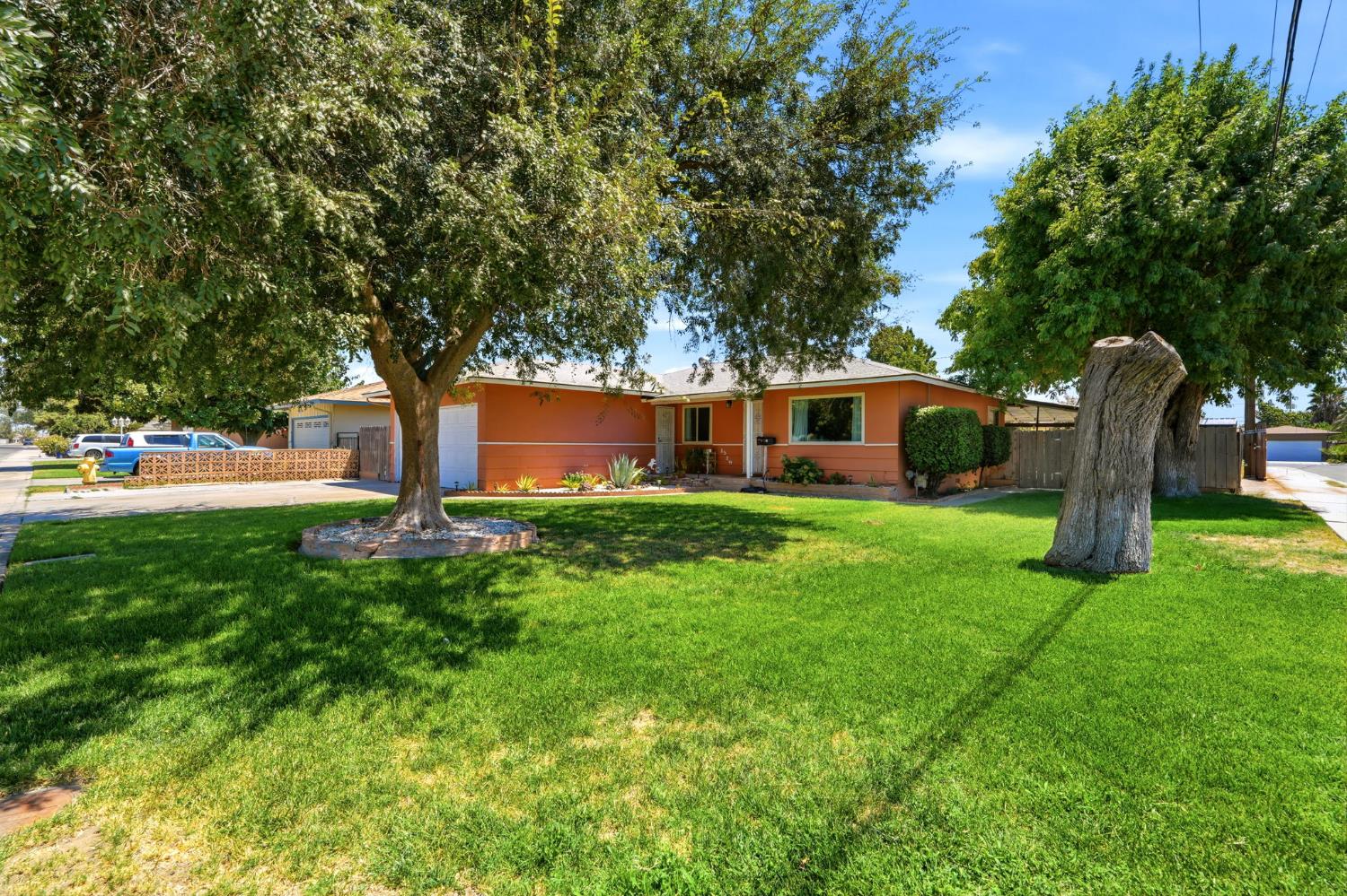 1519 Aspen St, Selma, CA 93662