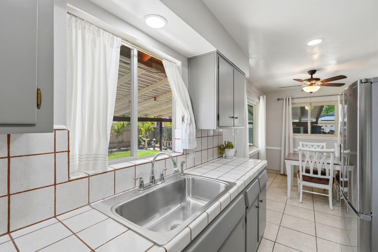 1519 Aspen St, Selma, CA 93662