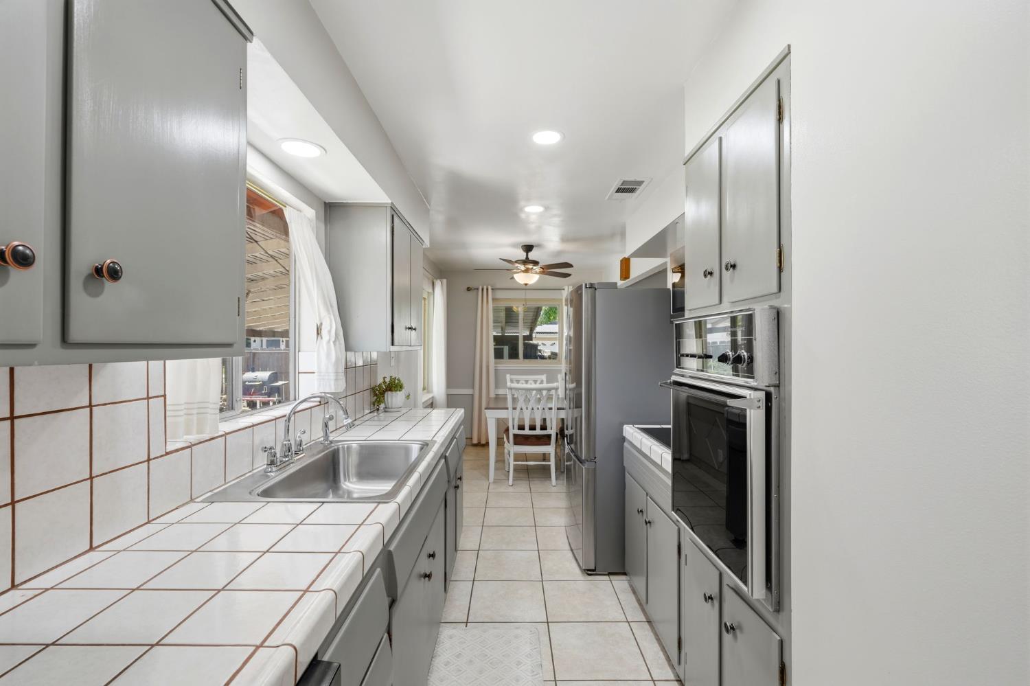 1519 Aspen St, Selma, CA 93662