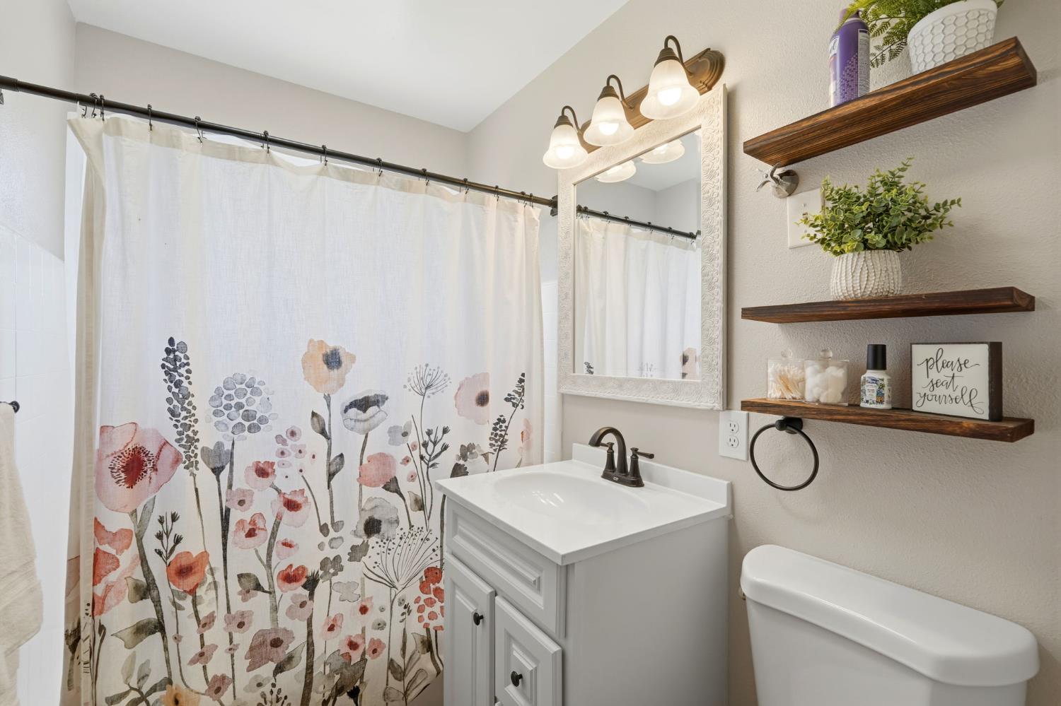 1519 Aspen St, Selma, CA 93662