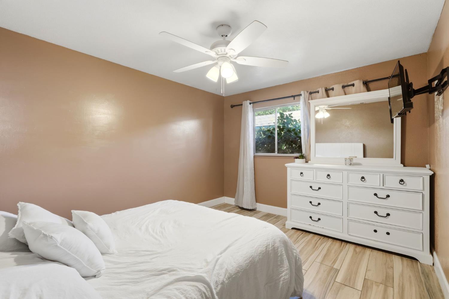 1519 Aspen St, Selma, CA 93662