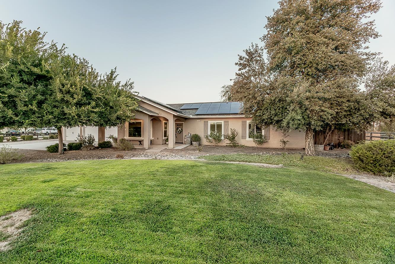 16099 Anaconda Rd, Madera, CA 93636