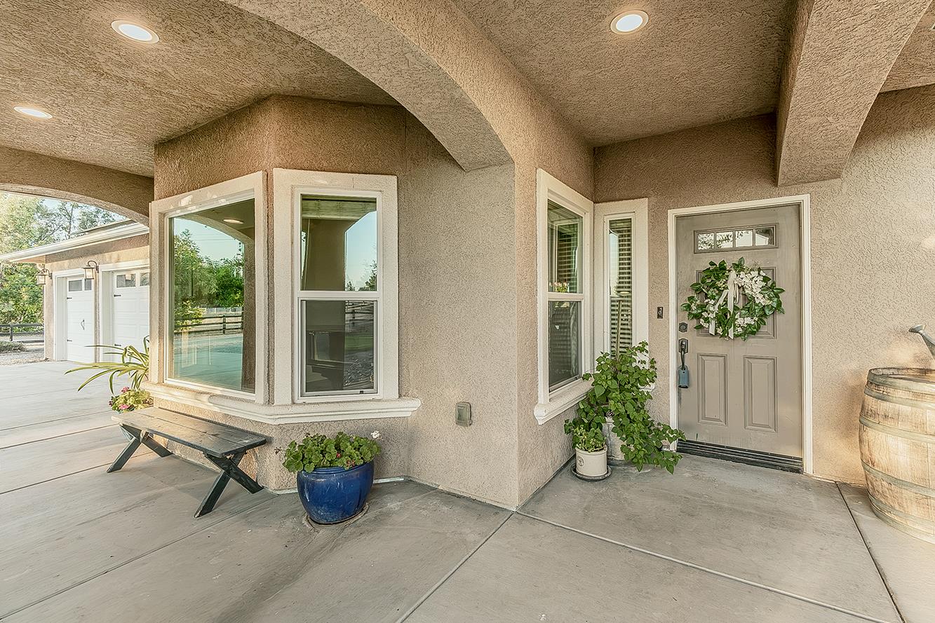 16099 Anaconda Rd, Madera, CA 93636
