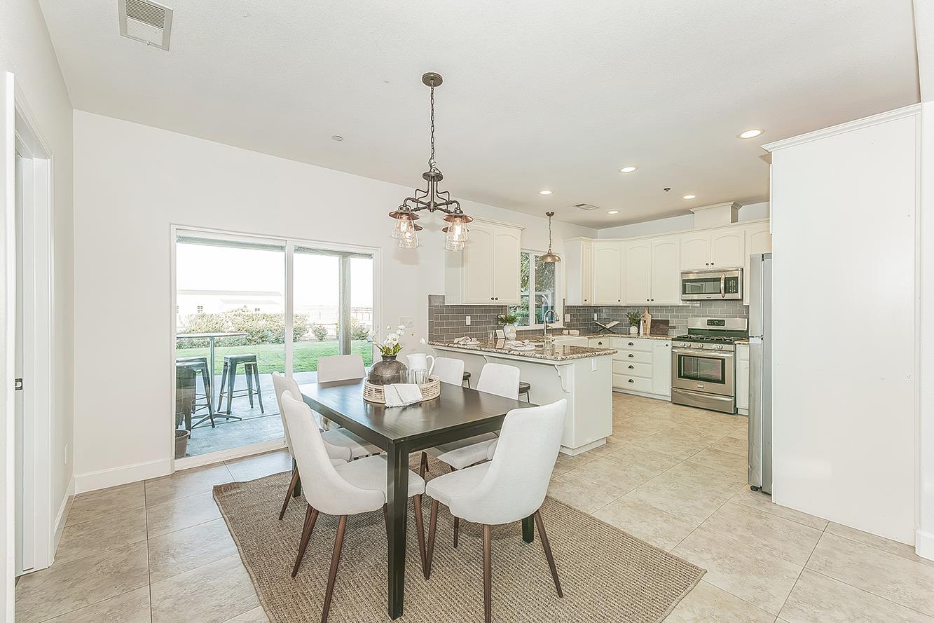 16099 Anaconda Rd, Madera, CA 93636