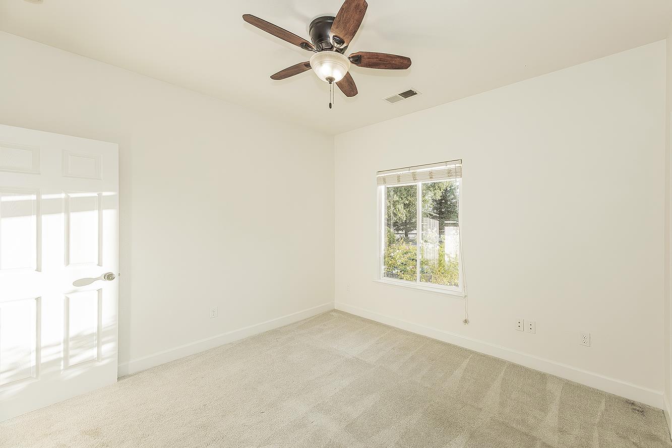 16099 Anaconda Rd, Madera, CA 93636