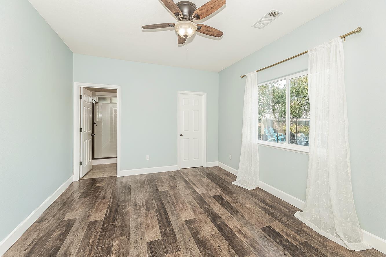 16099 Anaconda Rd, Madera, CA 93636