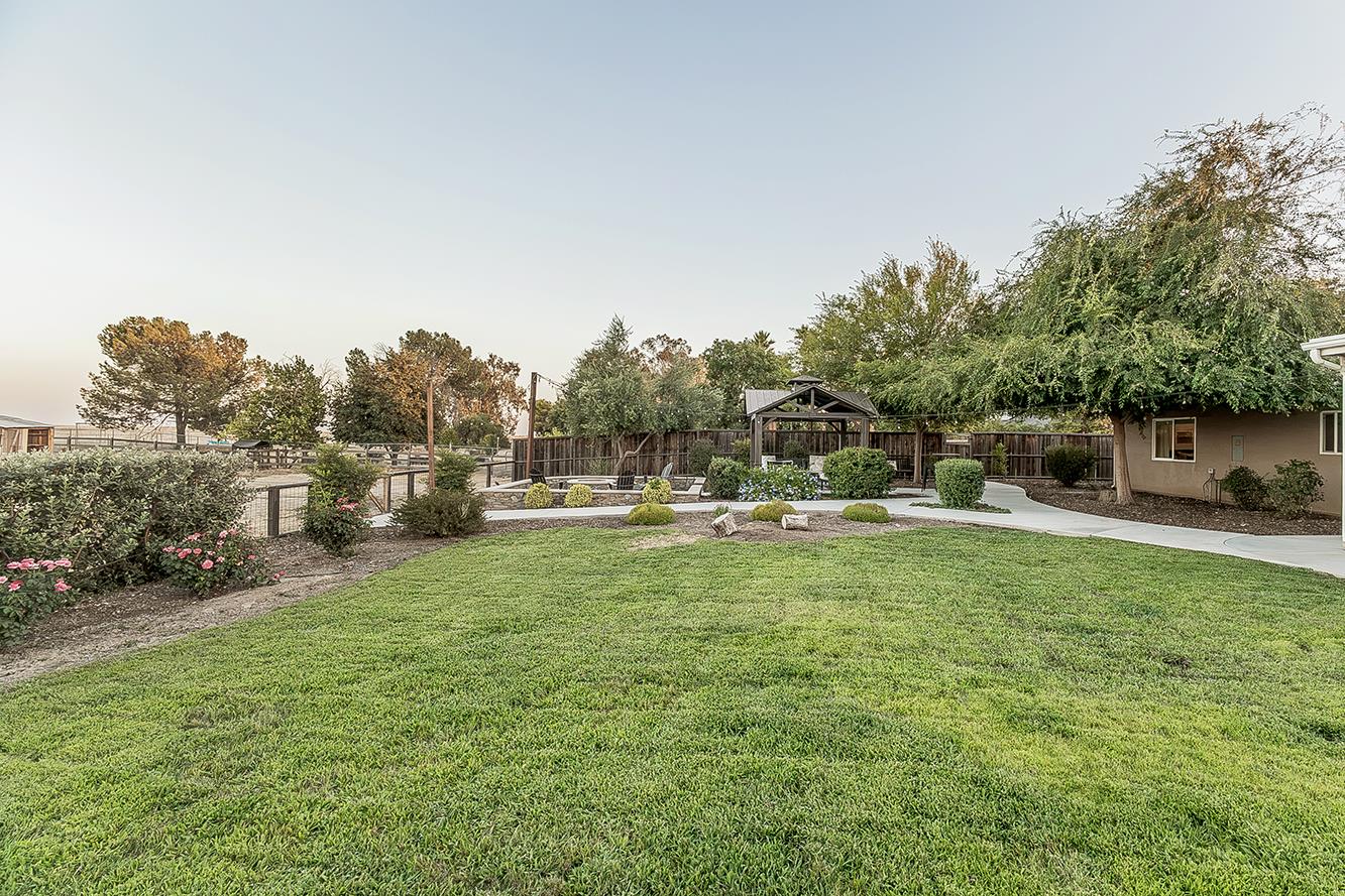 16099 Anaconda Rd, Madera, CA 93636
