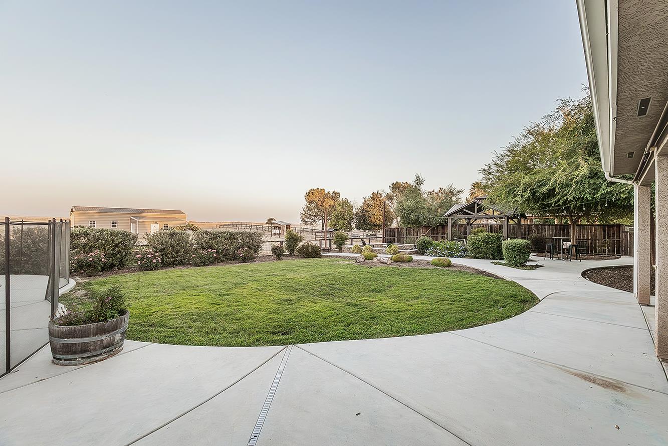 16099 Anaconda Rd, Madera, CA 93636