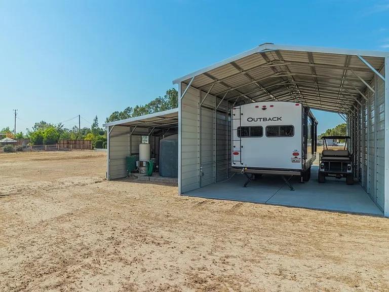 16099 Anaconda Rd, Madera, CA 93636