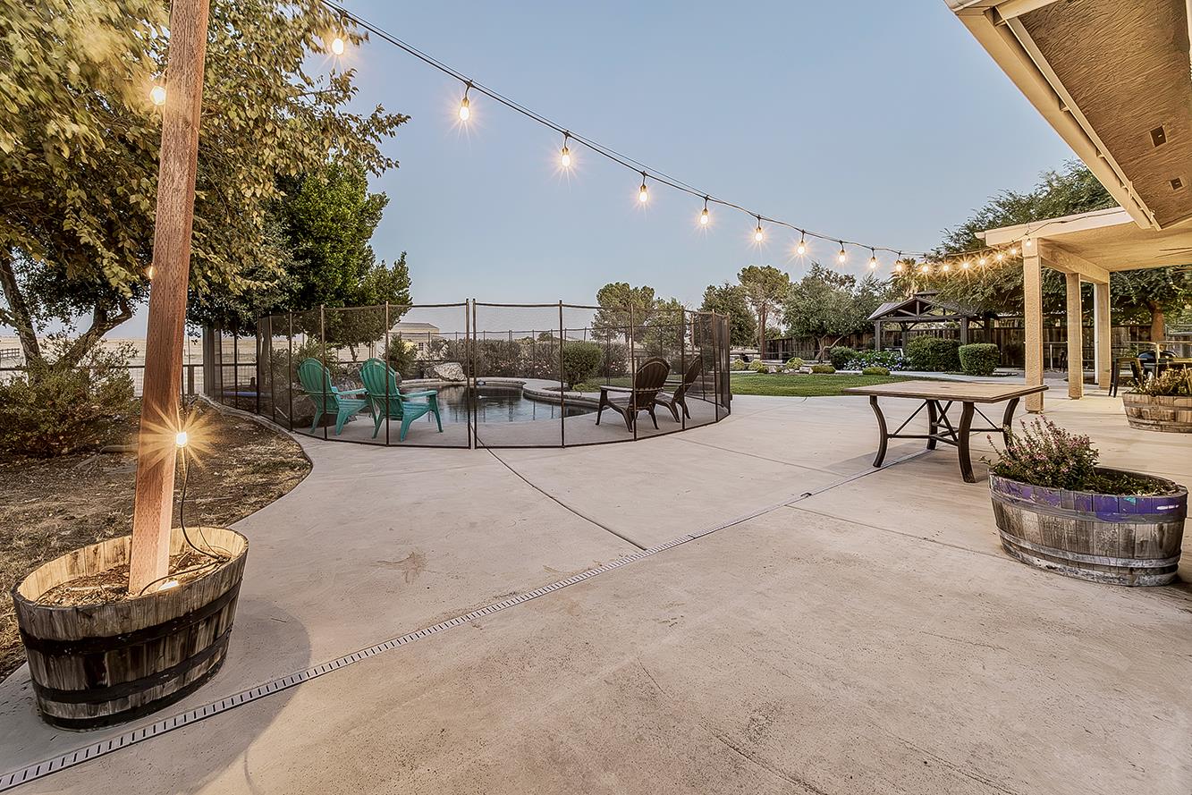 16099 Anaconda Rd, Madera, CA 93636