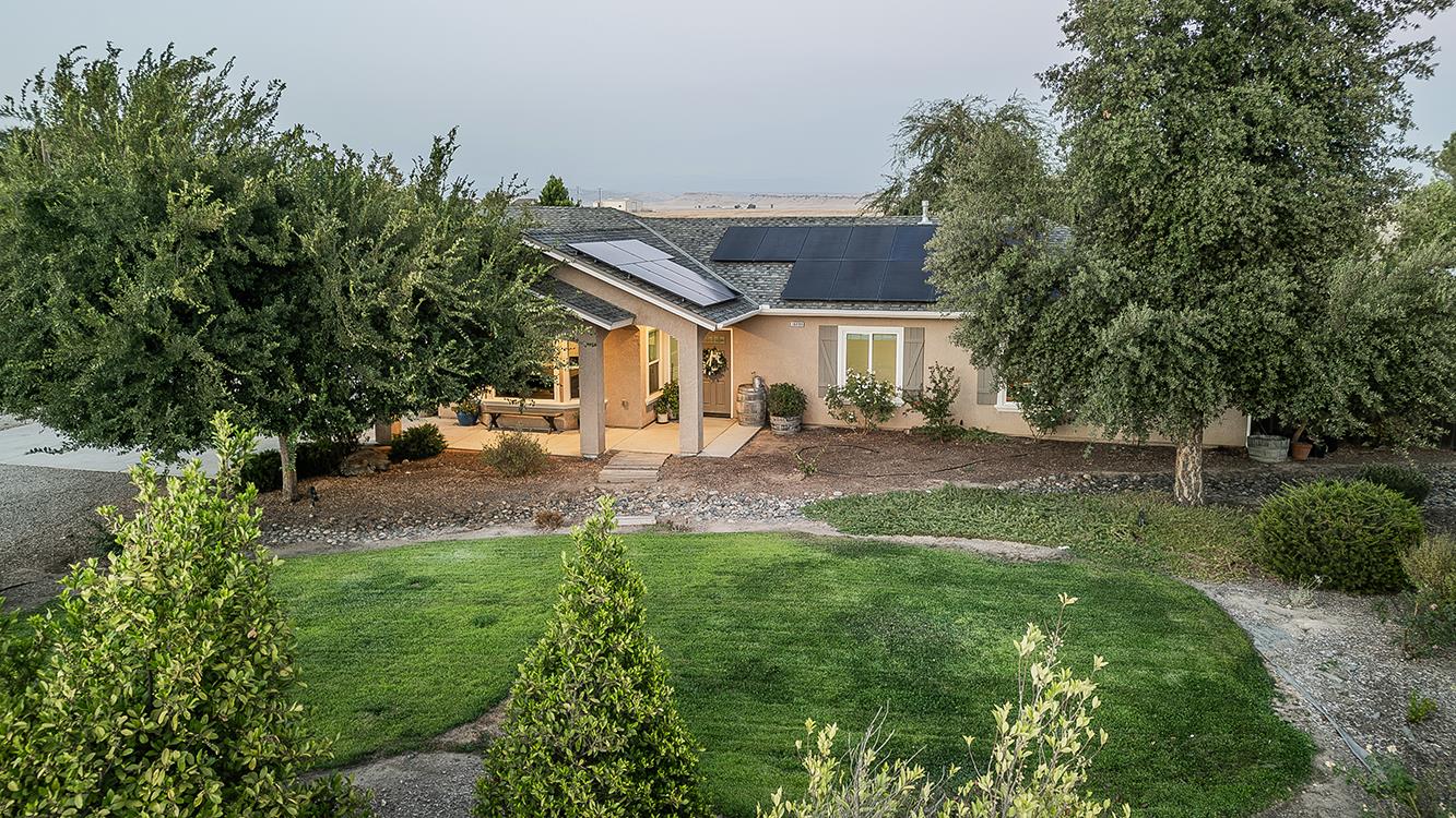 16099 Anaconda Rd, Madera, CA 93636